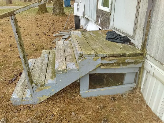 Shady Acres Mobile Home Park Picture 3