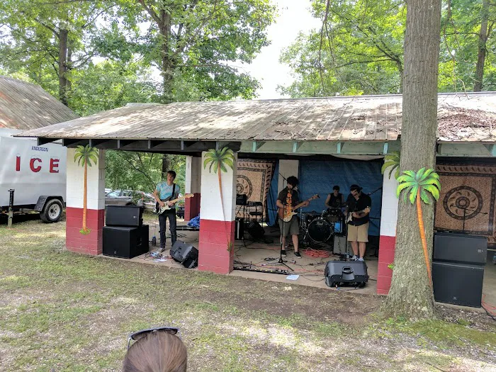 Hookie's Grove Picture 3