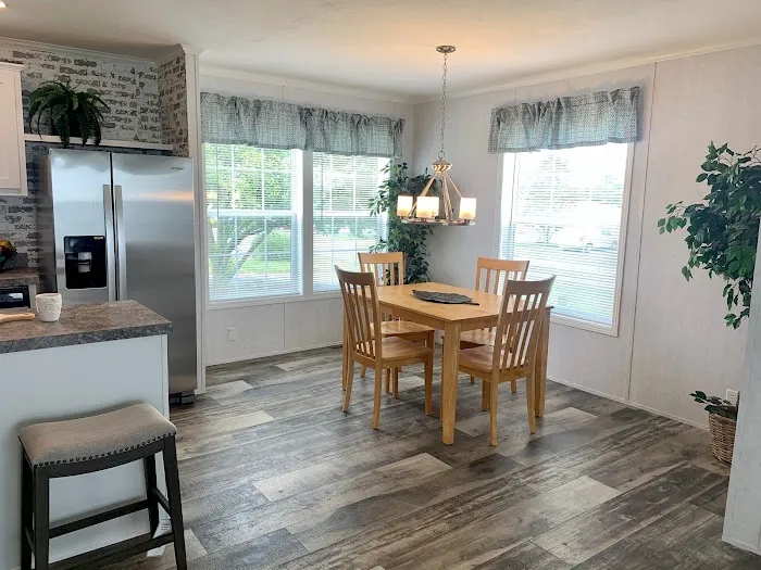Maizefield Manufactured Home Community Picture 2