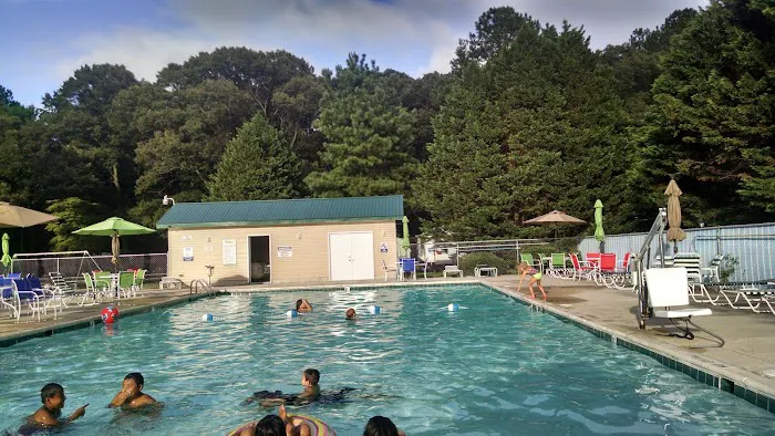 Tall Pines Campground Resort Picture 1