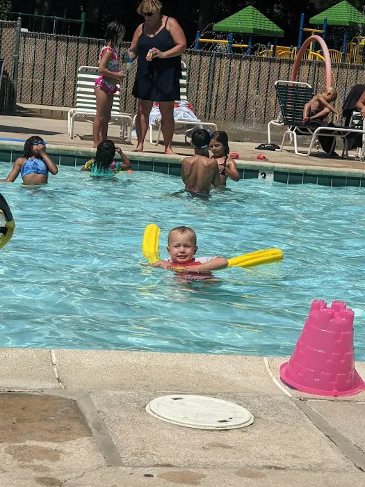 Tall Pines Campground Resort Picture 6