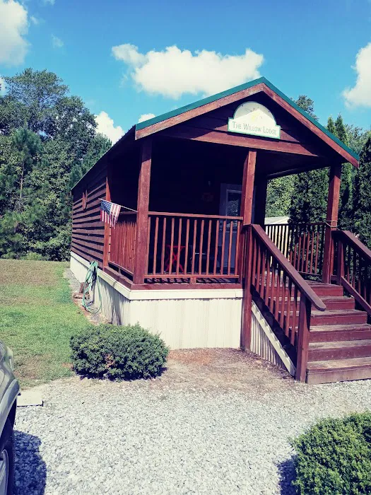 Tall Pines Campground Resort Picture 9