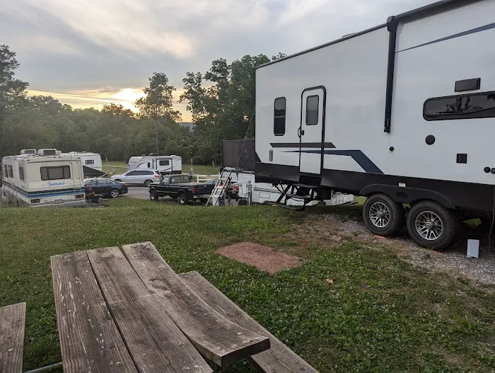 Walmar Manor Campground Picture 9