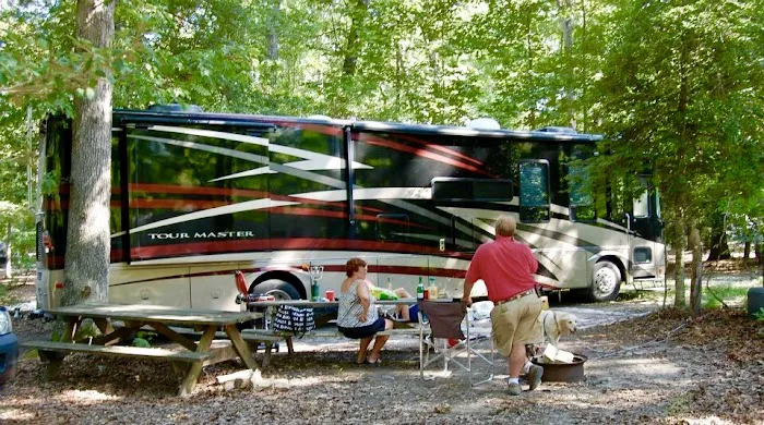 Ontario Shores RV Park Picture 5