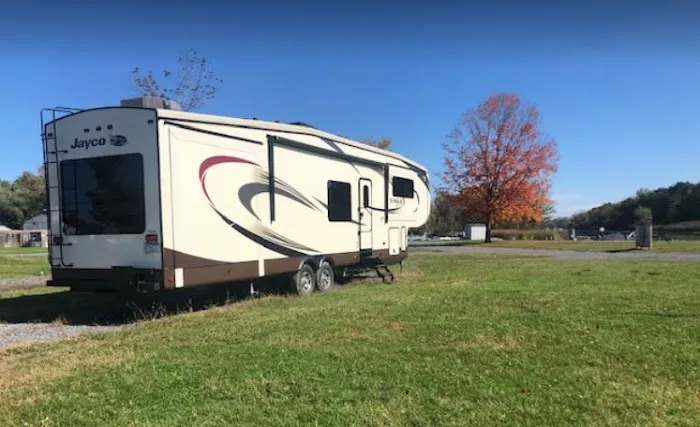 Seneca River RV Park Picture 3