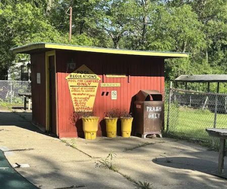 Yellow Lantern Kamp Grounds