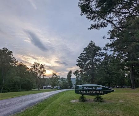 Lake Grove Park