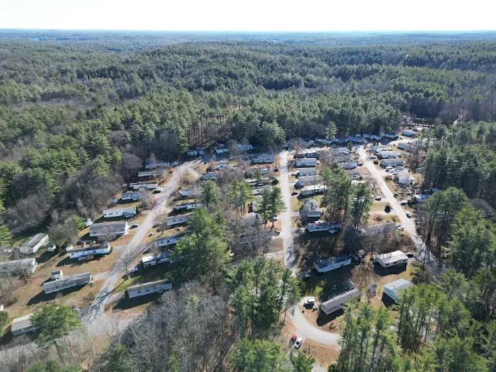 Barrington Estates Mobile Home Park Picture 2