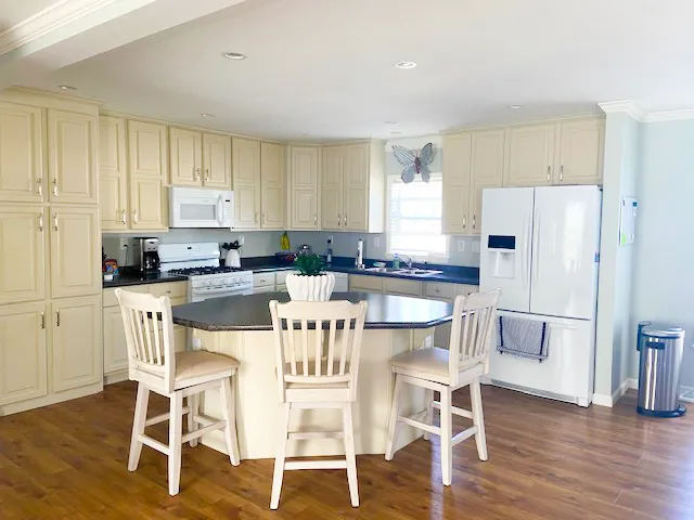 Hillcrest Estates Picture 7