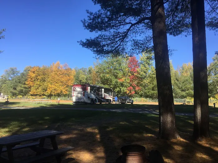 Kampfires Campground, Inn & Entertainment Picture 9