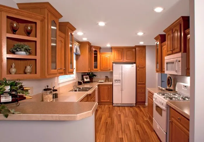 Thomas Estates Picture 5