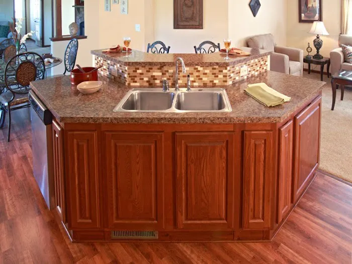 Thomas Estates Picture 4