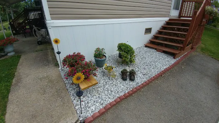Thomas Estates Picture 10