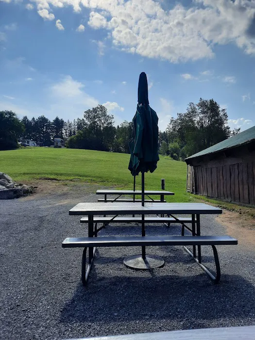 Stysh's Brown Barn Campgrounds Picture 3