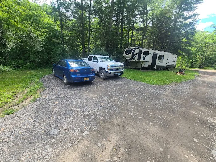 Oilmen's creekside RV sites Picture 7