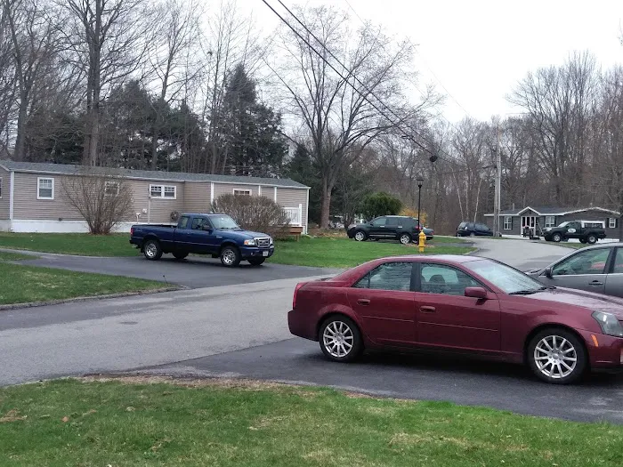Yankee Commons Mobile Home Community Picture 3