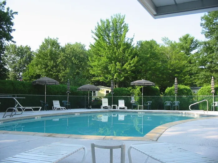 Farmwood Village Picture 9