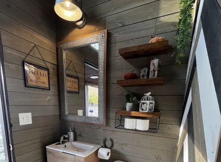 Cowtown Cabins