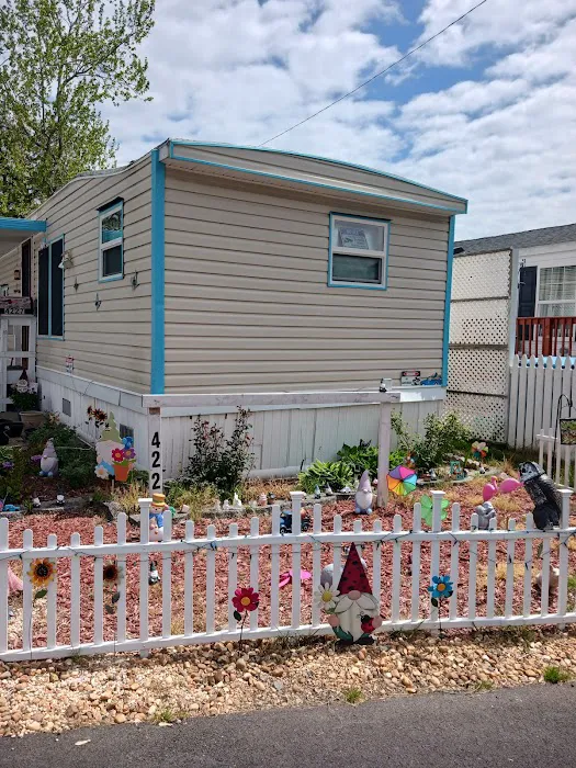 Waples Mobile Home Park Picture 5