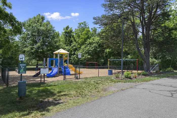 Waples Mobile Home Park Picture 4