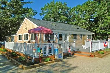 Sun Retreats Cape Cod Picture 3