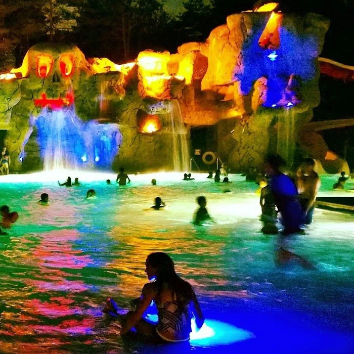 Moose Hillock Camping Resorts - NY Picture 9