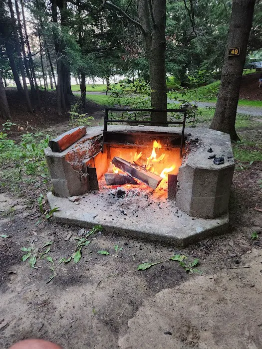 Point Comfort Campground Picture 10