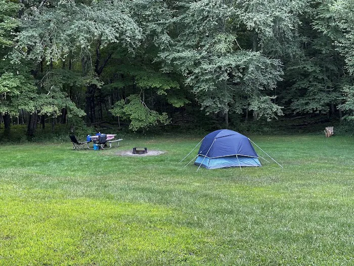 Wolf Den Campground Picture 6