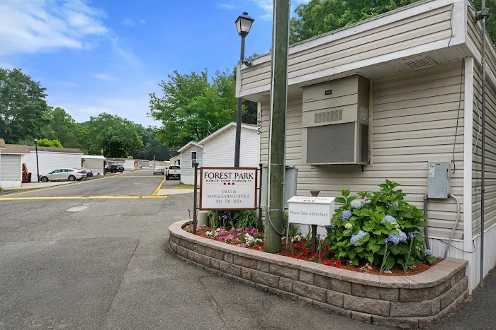 Forest Park Mobile Home Community Picture 6