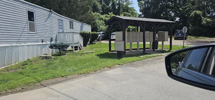 Featherstone Mobile Home Park Picture 7