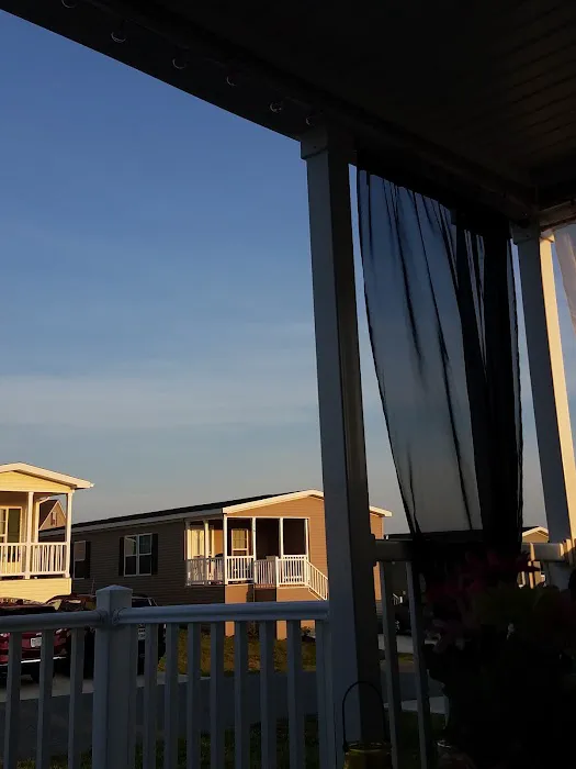 Regency Lakes Picture 6