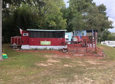 Holiday Harbor RV Park & Marina