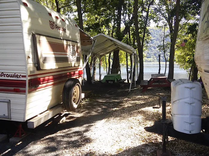 Dressler's Campsites Picture 5