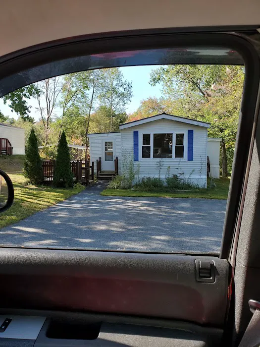 Pine Tree Estates Manufactured Home Community Picture 10