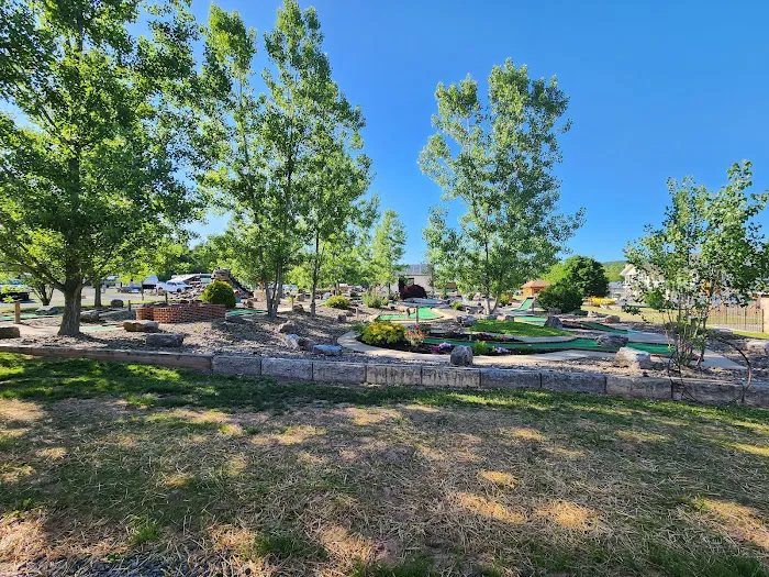 Paradise Stream Family Campground Picture 2