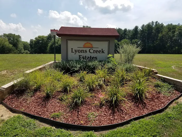 Lyons Creek MHC Picture 4