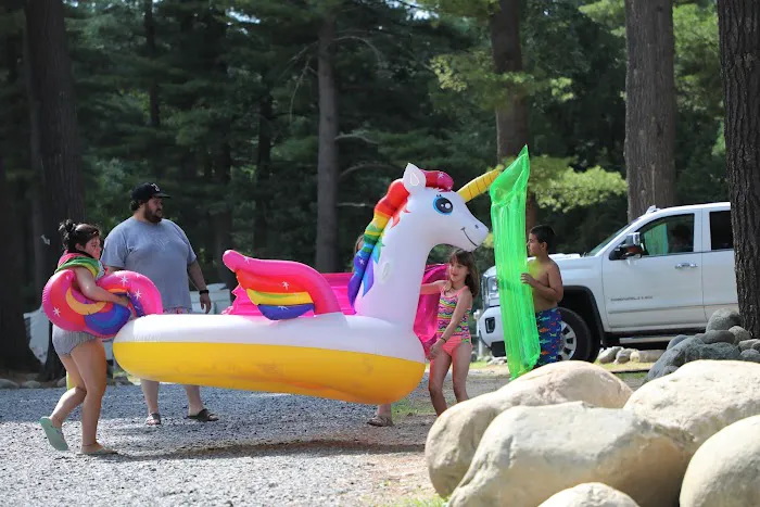 Lake George Riverview Campground Picture 9