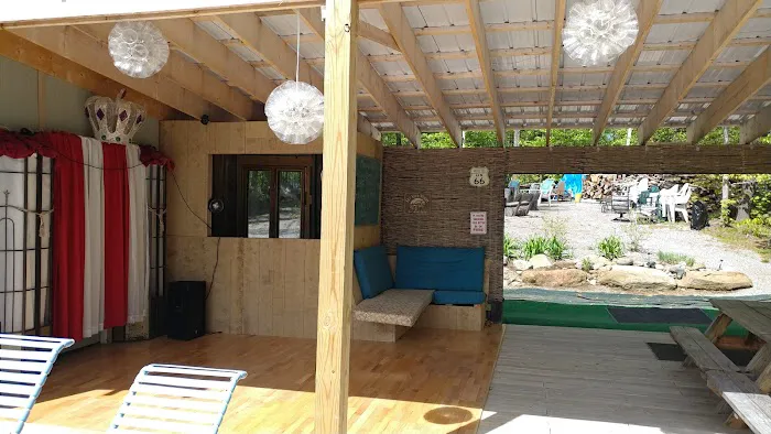 Joe's Hideaway Llc Picture 10