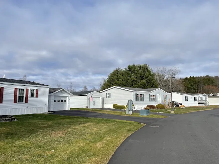 Fox Run Mobile Home Park Picture 5