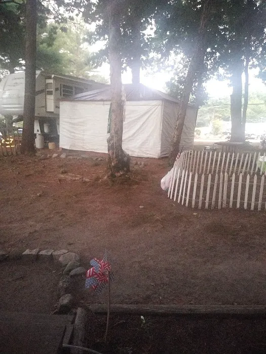 Waters Edge Family Campground Picture 7