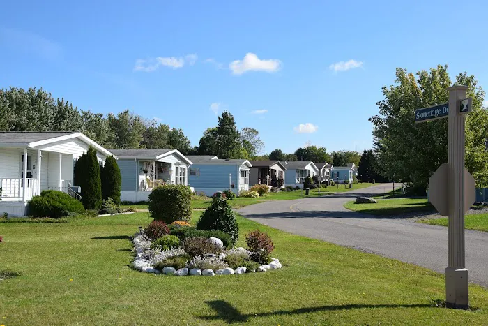 Eagle Crest Manufactured Home Community Picture 7