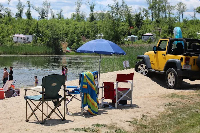 Village Green Family Campground Picture 9