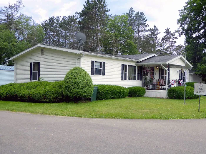 Colonial Village Manufactured Home Community Picture 8