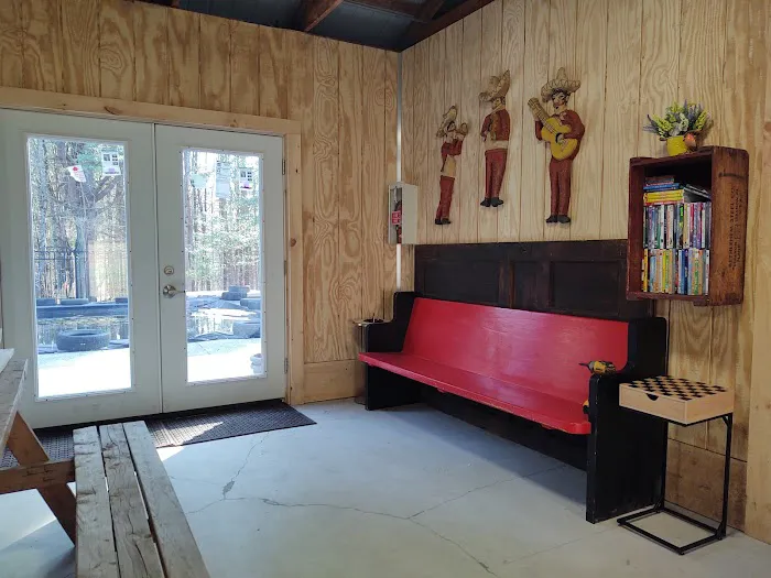 Aurora B's Family Campground Picture 1