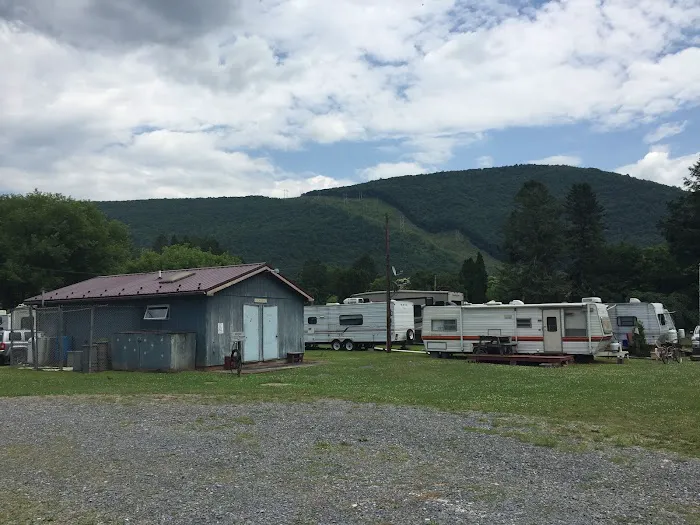 Bit of Heaven Campground Picture 4