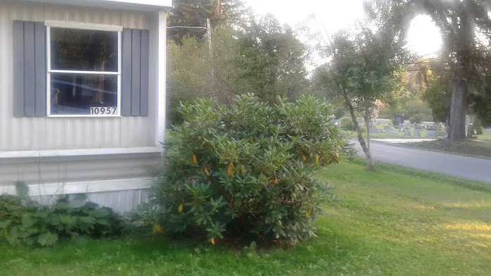 Victoria Estates Mobile Home Prk Picture 5