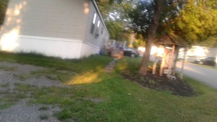 Victoria Estates Mobile Home Prk Picture 3