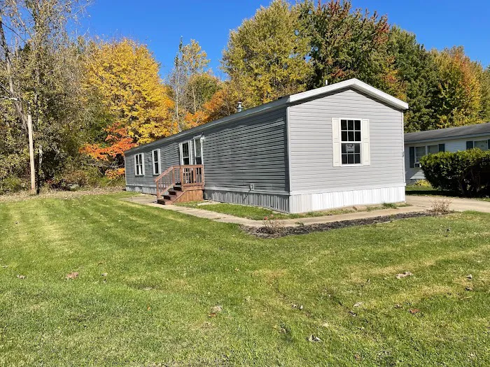 Austin Woods Manufactured Home Community Picture 7