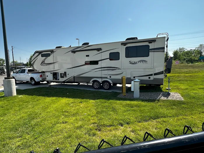 Love's RV Hookup Picture 10
