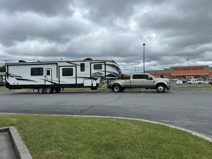 Love's RV Hookup Picture 8